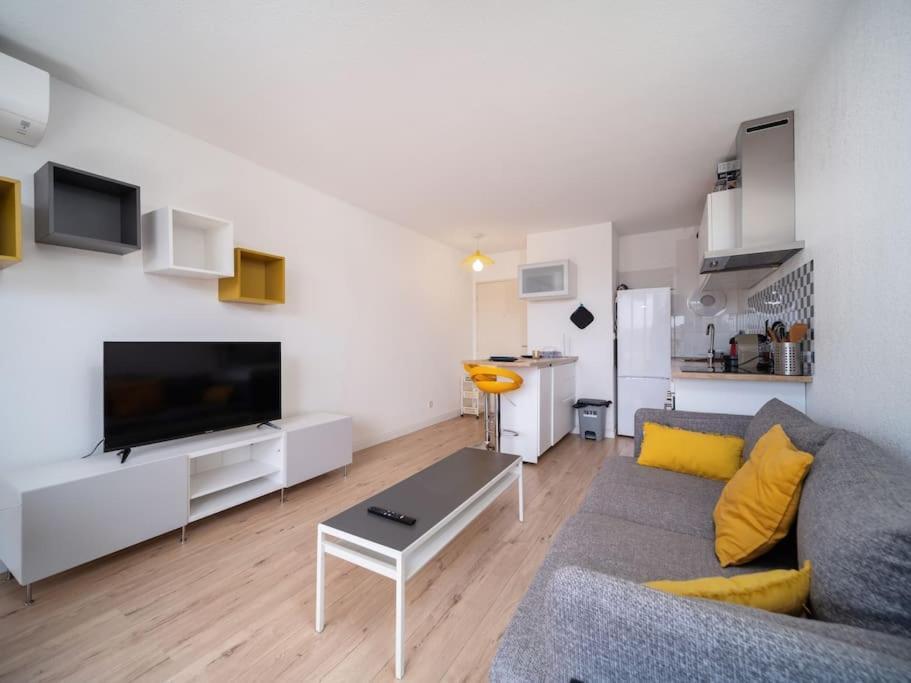 Appartement Tout Equipe Climatise Terrasse Hopital De La Timone มาร์กเซย ภายนอก รูปภาพ